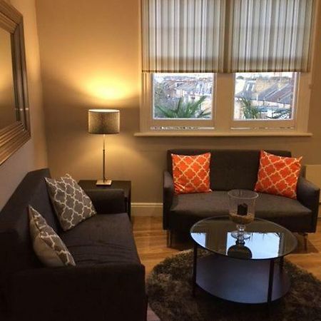 Stunning 2 Bed Flat Shepherds Bush Apartamento Londres Exterior foto