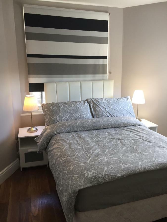 Stunning 2 Bed Flat Shepherds Bush Apartamento Londres Exterior foto