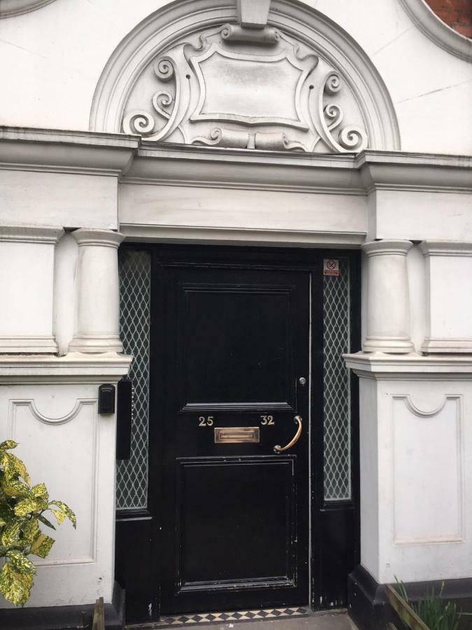 Stunning 2 Bed Flat Shepherds Bush Apartamento Londres Exterior foto